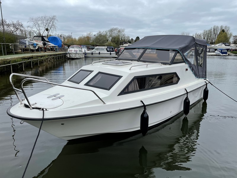 Dolphin 19 Boat for Sale, "Unnamed" at Jones Boatyard