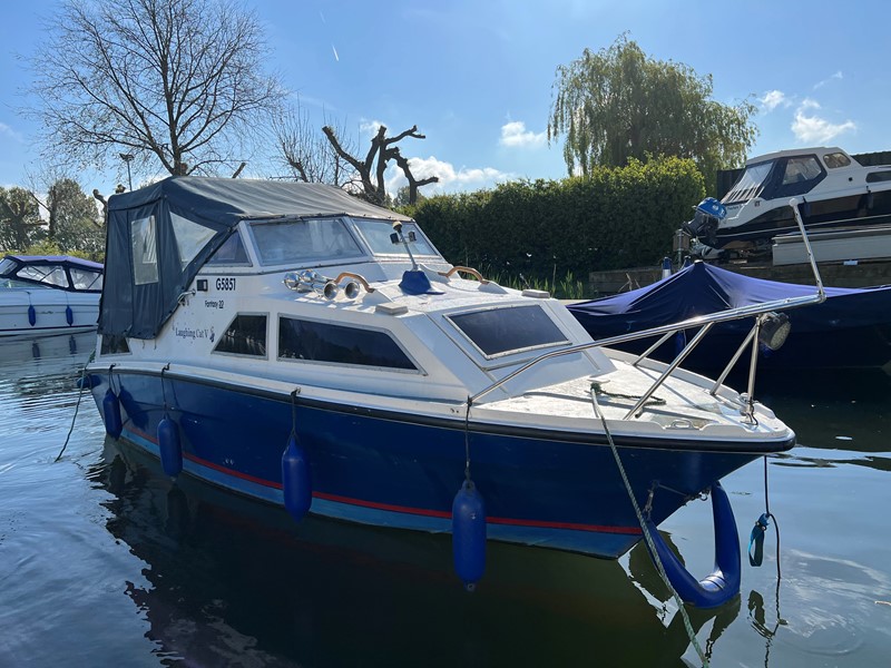 Fantasy 20 centre cockpit Boat for Sale, "Laughing Cat V" at Jones Boatyard