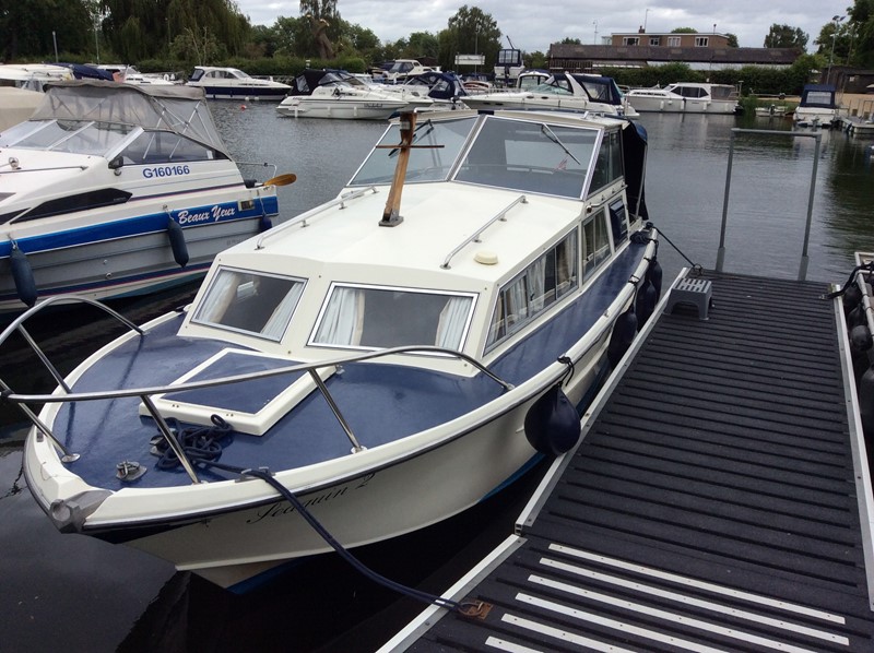 Freeman 24 Boat for Sale, "Seaquinn II" at Jones Boatyard