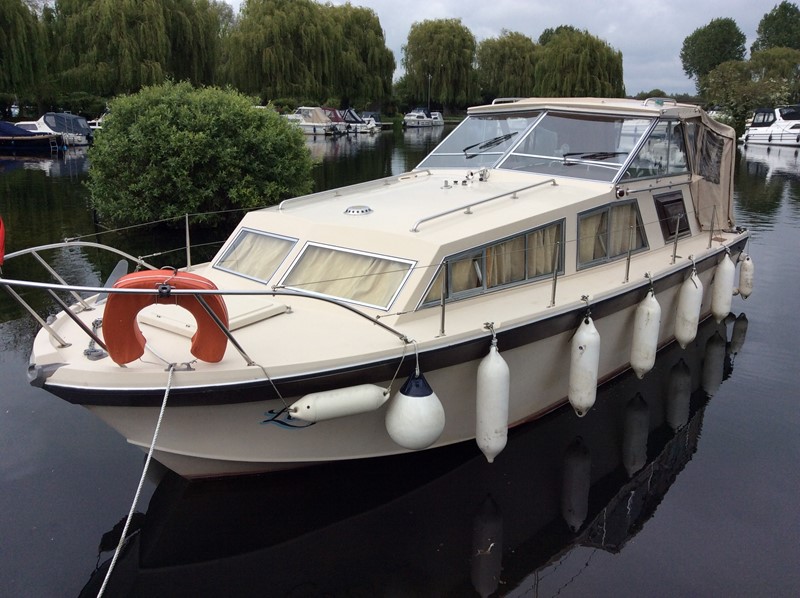 Freeman 27 Boat for Sale, "Lunces 11" at Jones Boatyard