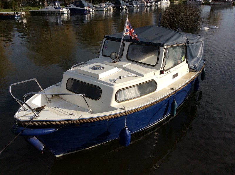 Hardy 17 PH Boat for Sale, "Argo" at Jones Boatyard