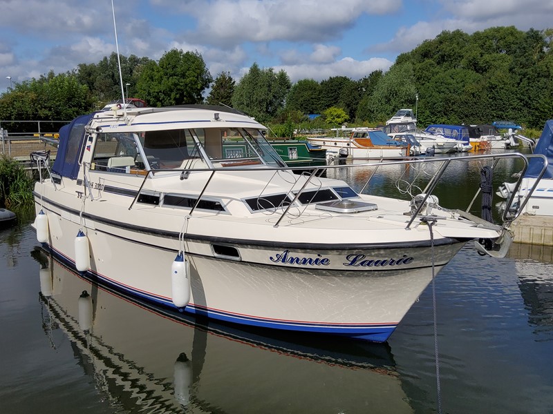 Nimbus 3000 Boat for Sale, "Annie Laurie"