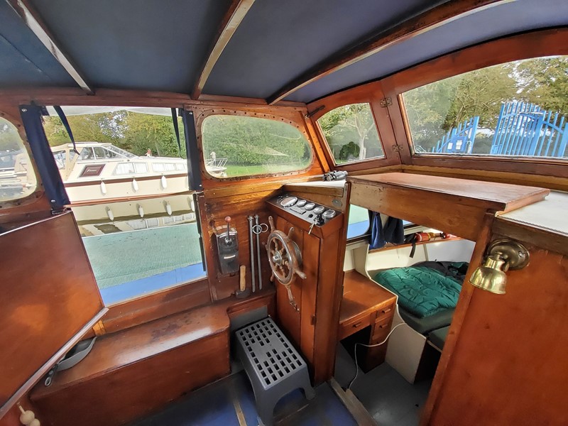 Norfolk Broads Cruiser Boat for Sale, "Mizpah" at Jones Boatyard
