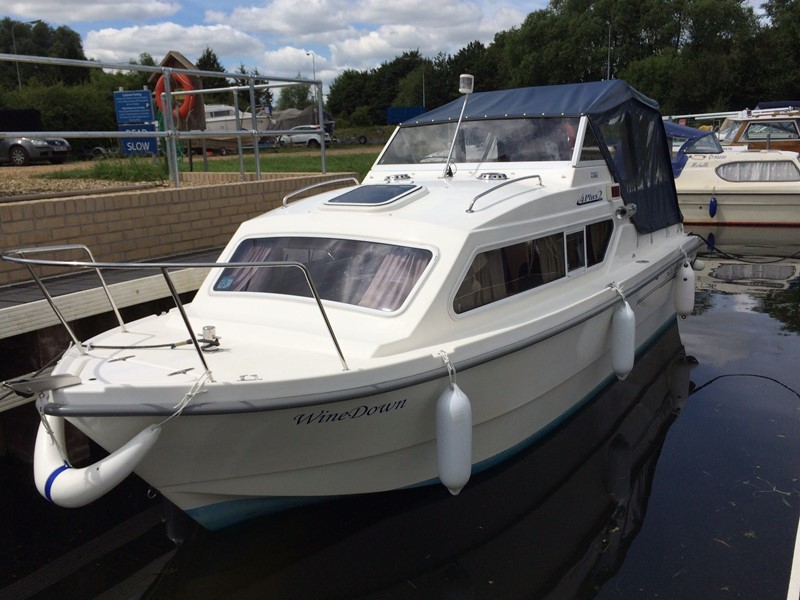 Shetland 4 plus 2 Boat for Sale, "Wine down" at Jones Boatyard