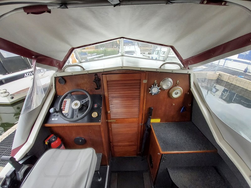 Viking 20 Boat for Sale, "Cobwebs II" at Jones Boatyard