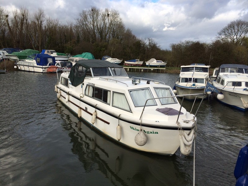 Viking 32 aft cabin Boat for Sale, "Skint Again" at Jones Boatyard