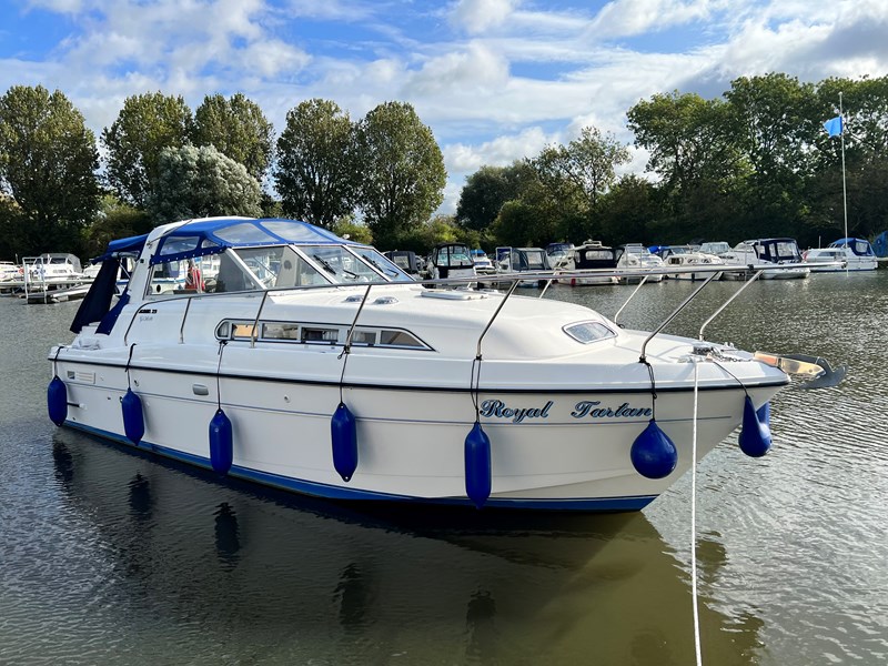 Broom Ocean 29 Boat for Sale, "Royal Tartan"