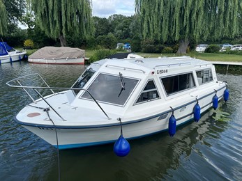 Sheerline 740 Finesse Boat for Sale, "Iris"