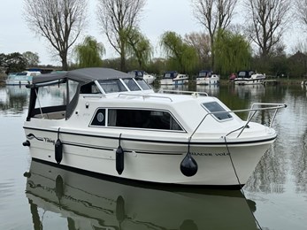 Viking 20 Boat for Sale, "Water Vole"