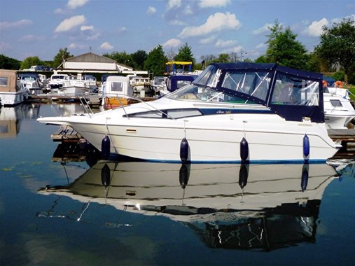 Bayliner 2655 Ciera boats for sale at Jones Boatyard