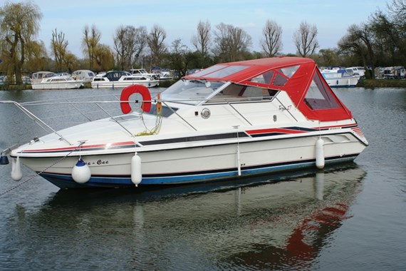 Fairline Targa 27  boats for sale at Jones Boatyard