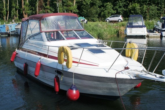 Maxum 2500SCR boats for sale at Jones Boatyard