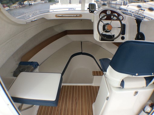 Quicksilver 540 Pilothouse boats for sale at Jones Boatyard
