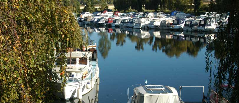 Jones Boatyard Mooring marina