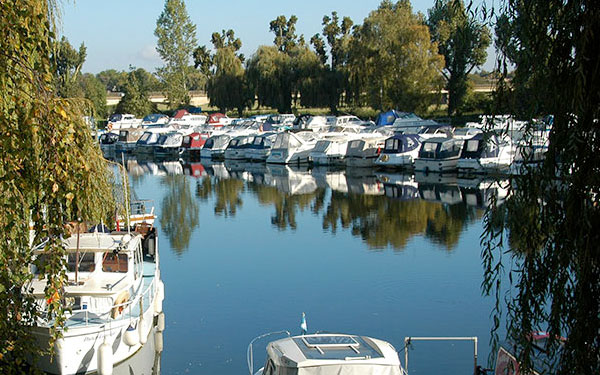 Jones Boatyard Marina moorings