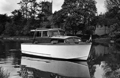 River Boat Built by LH Jones histroical