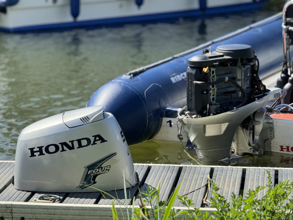 Outboard Servicing